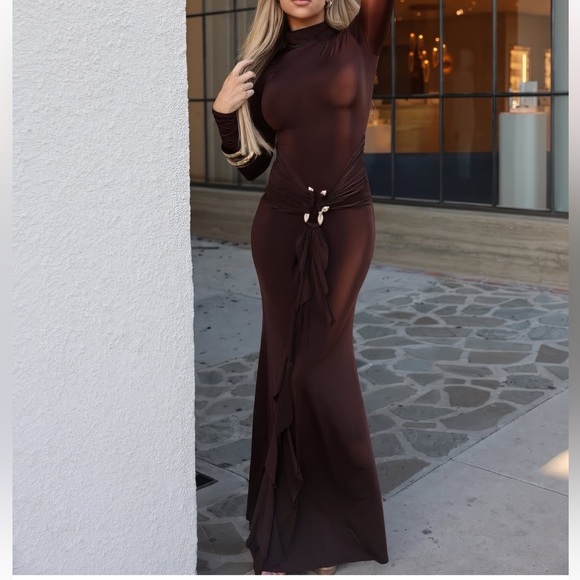 New Akira THE BEST ONE YET BROWN MAXI DRESS - Picture 5 of 17